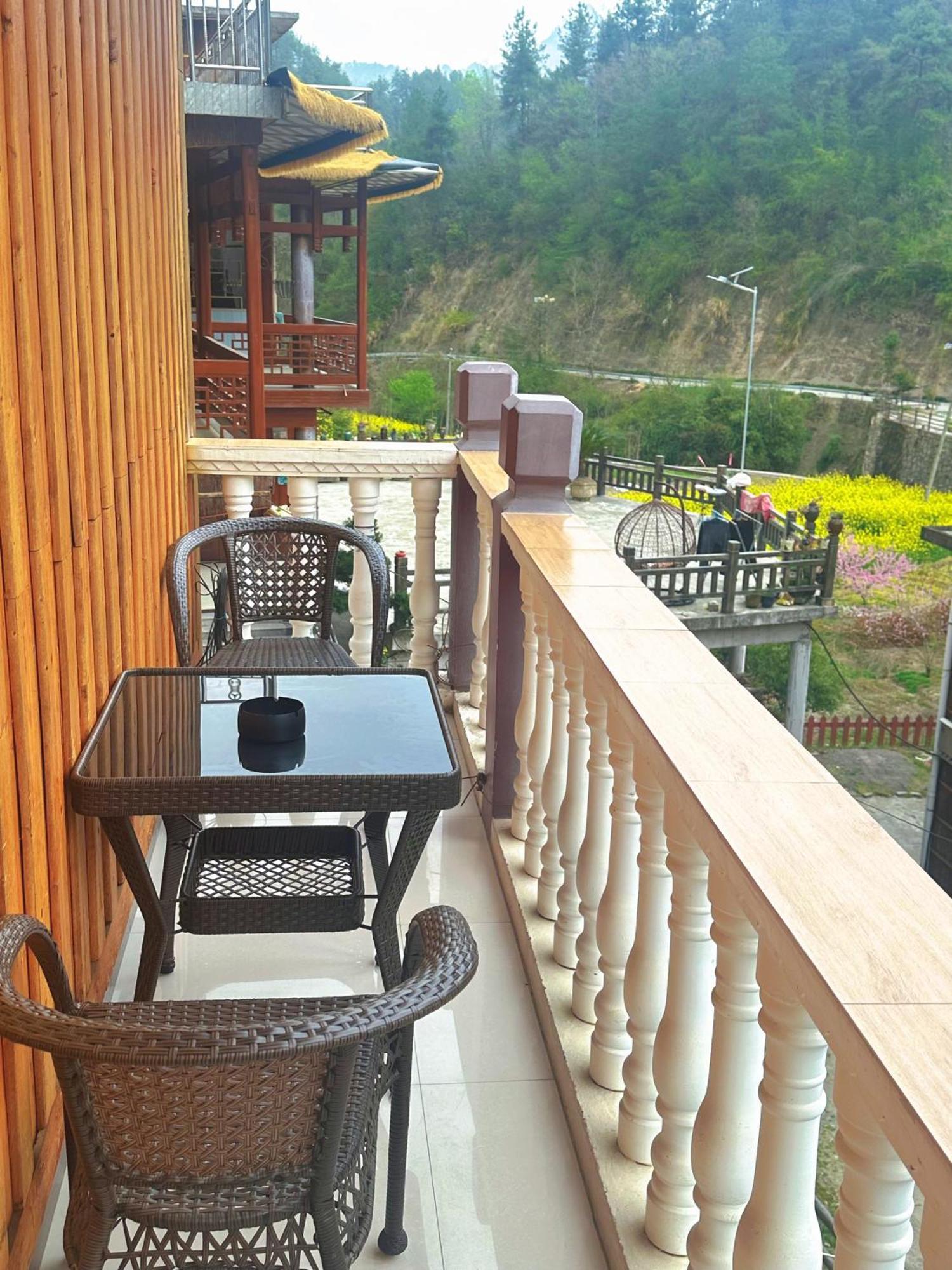 Tongfu Inn Zhangjiajie Exterior foto